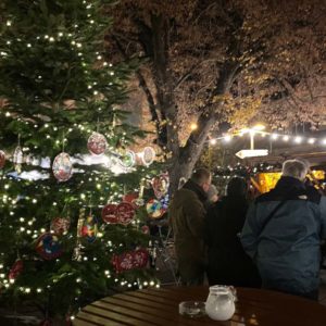 Weihnachtsmarkt in Großkarlbach am 1. Adventswochenende